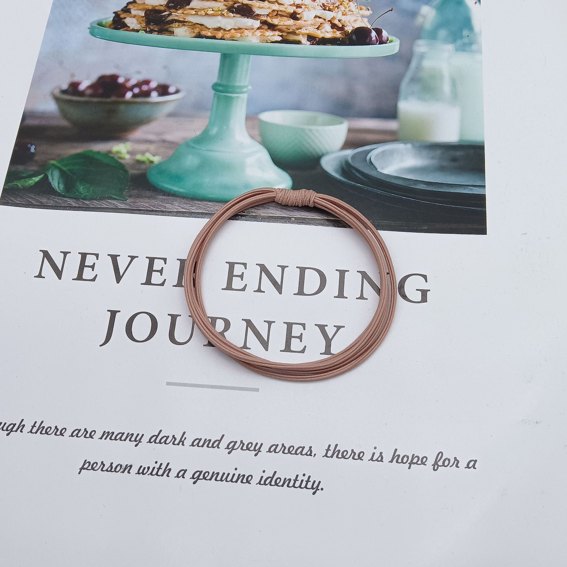 新款简约头绳扎头发饰.基础发绳简约四合一高弹力发圈橡皮筋.批发详情11