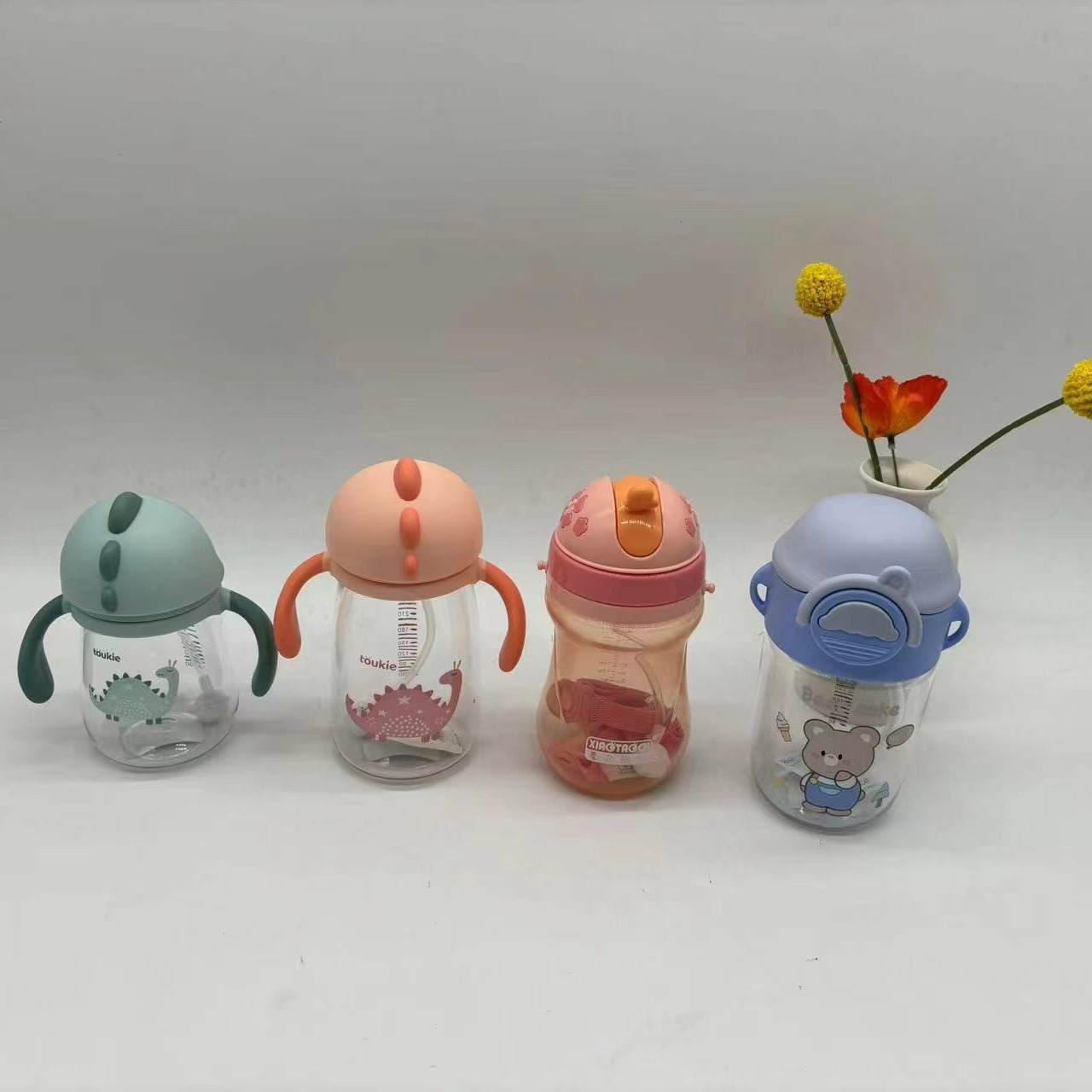 Creative baby standard mouth plastic PP baby bottle 240ml drinking nipple bottle, baby and maternal products details Picture