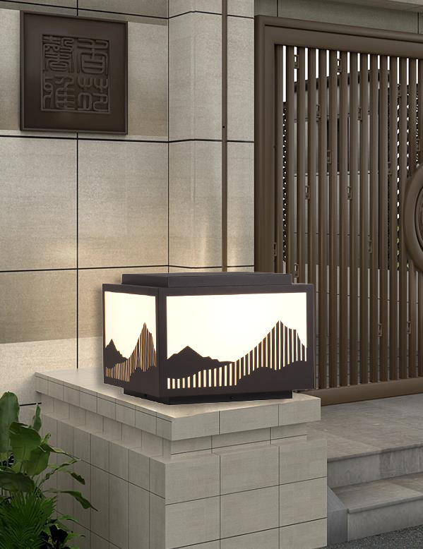 Solar-powered wall column head lights, courtyard gate columns, door piers, wall top lights, outdoor waterproof, household lighting, power connection Application Scenario