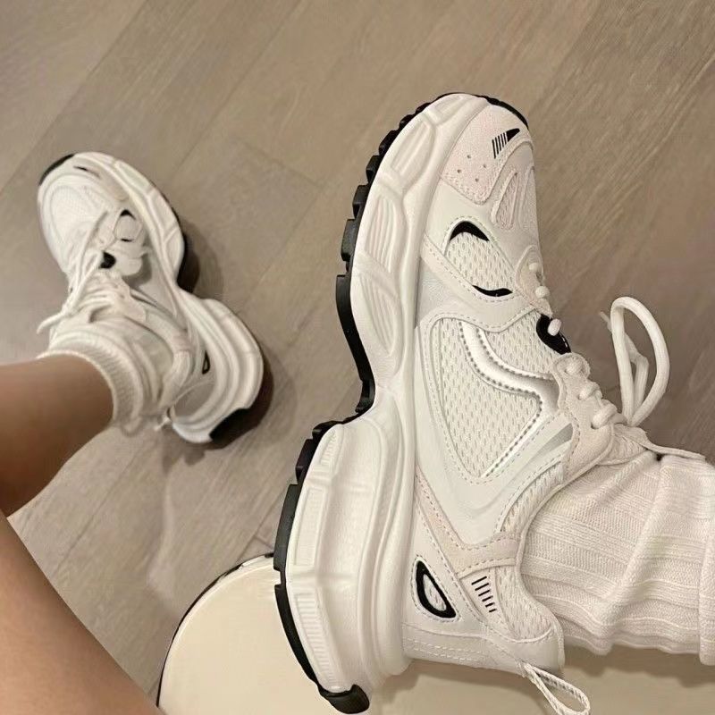 女式运动单鞋实物图