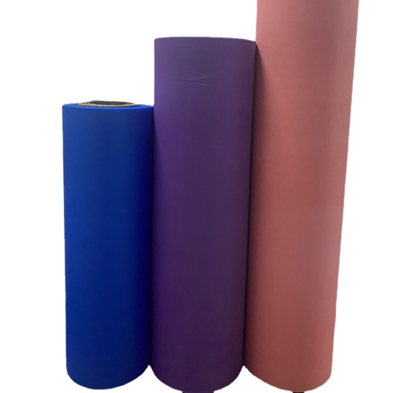The manufacturer supplies CPE film dust covers, bath curtains, film rolls, and various specifications of plastic films, co-extruded films, and cast films Item Picture