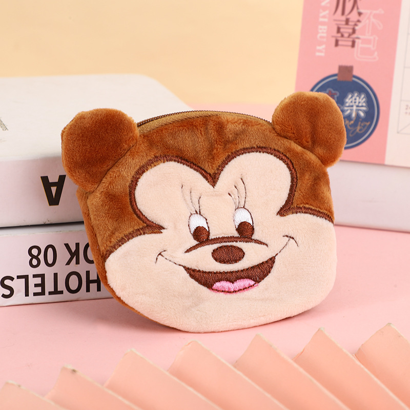 Korean-style ins cartoon coin coin purse, a versatile portable mini plush earphone case and key pocket for girls Application Scenario