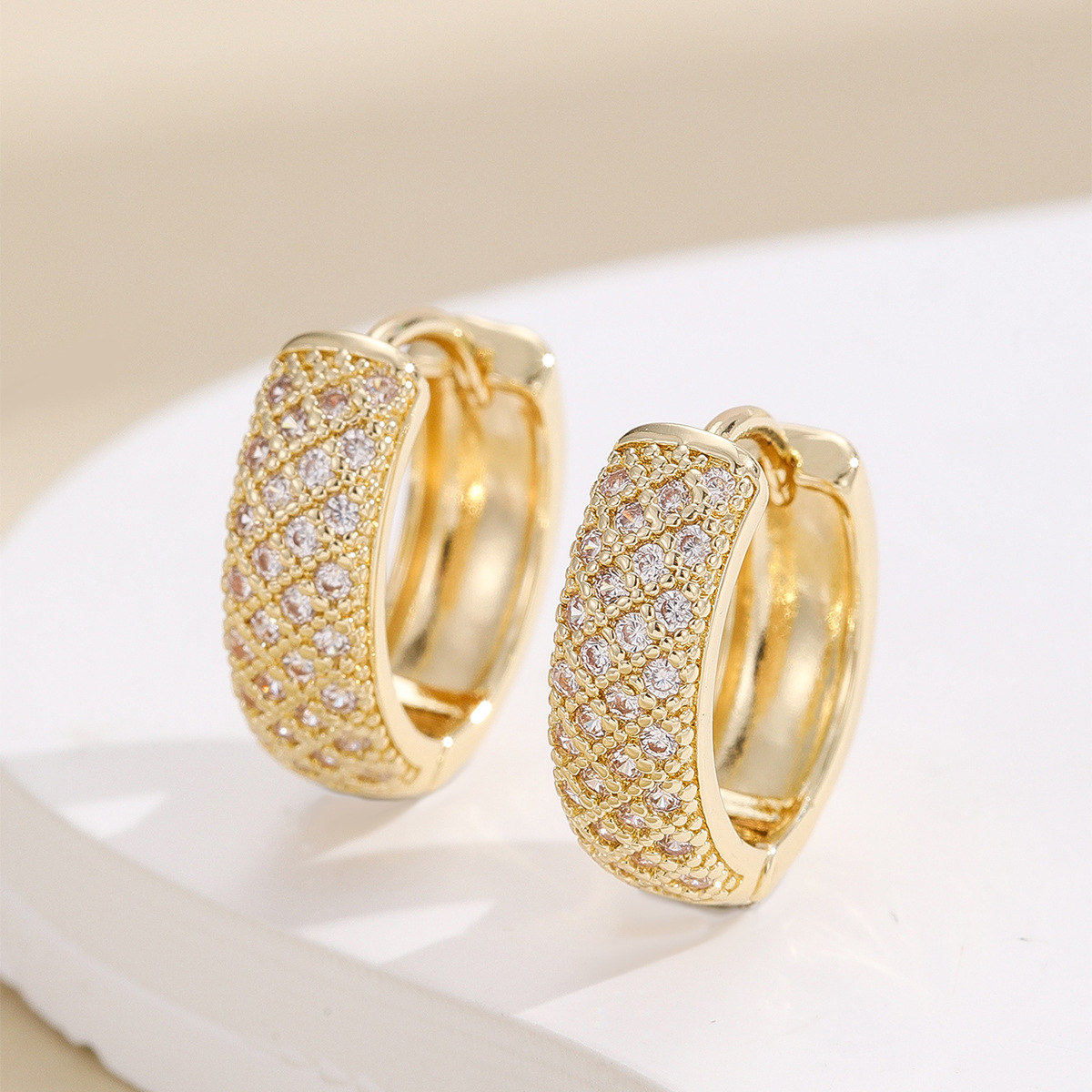 European and American cross-border trend earrings, hip-hop style men's and women's round ear buckles, women's full-set zircon earrings DIY earrings