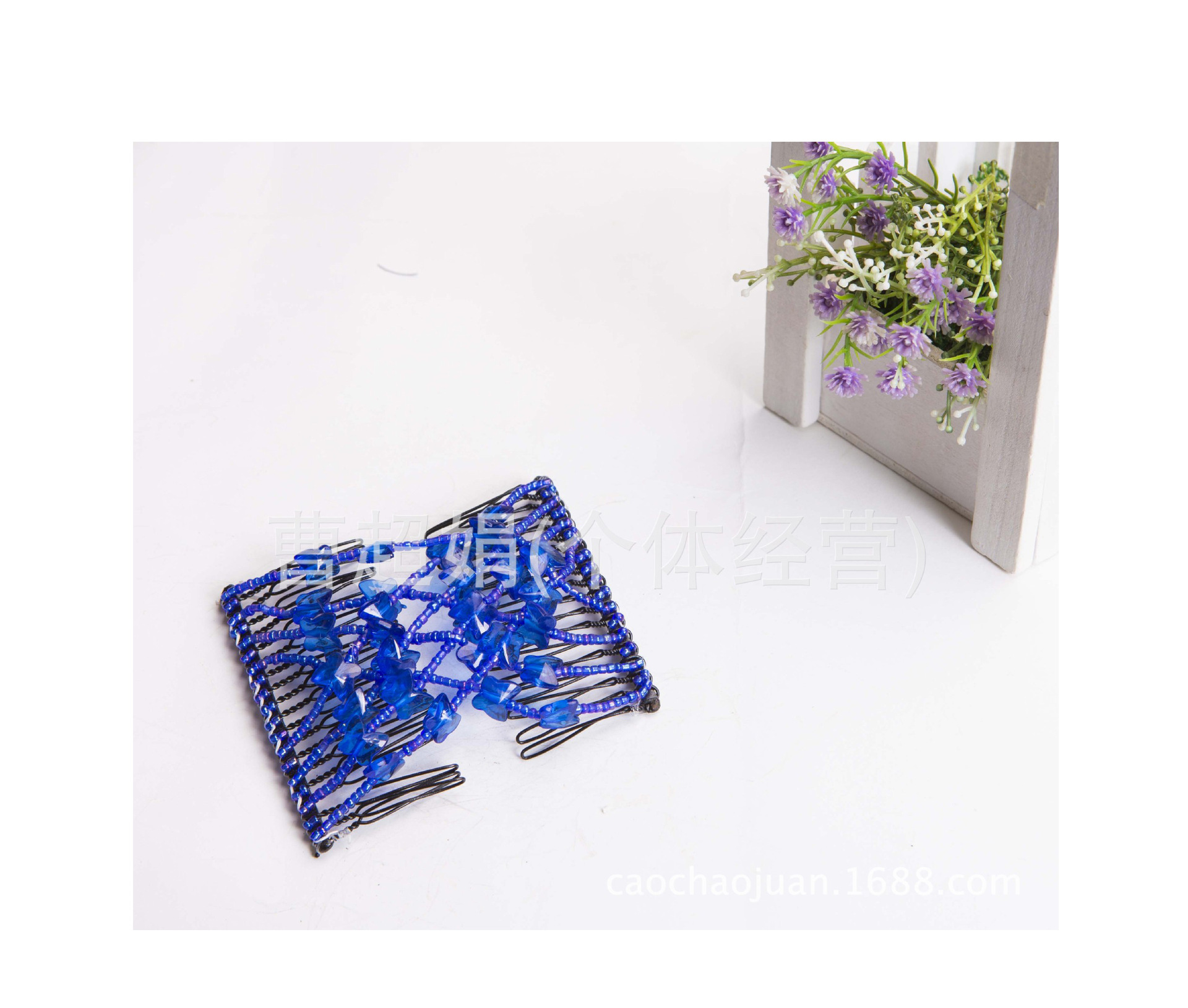 Butterfly, a 2-yuan supermarket supply of 8 new multi-functional hair combs, is available in batches starting from dozen Item Picture