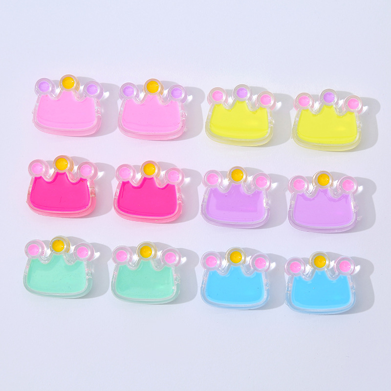 diy acrylic candy-colored crown oil-dripping cartoon accessory, through-hole beaded mobile phone chain, hairpin, keychain details Picture