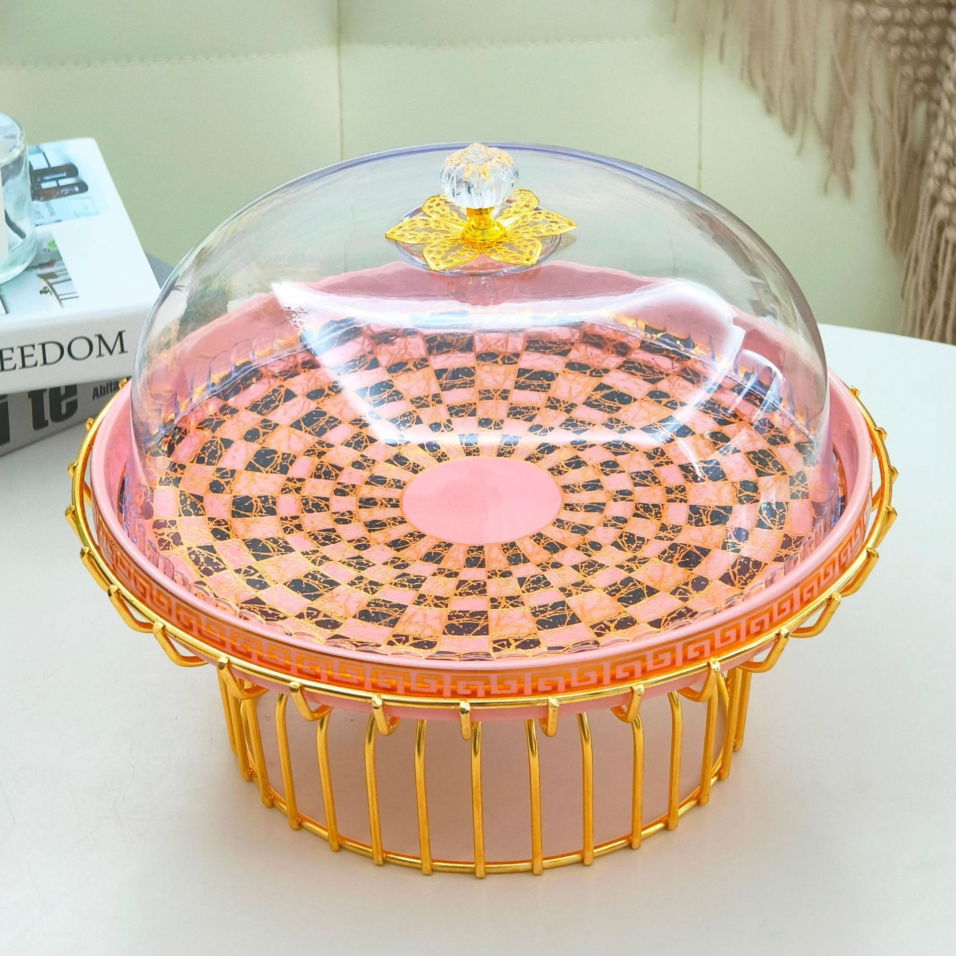 Creative Nordic light luxury style fruit platters, modern home tea break table decorations, afternoon tea fruit cakes and pastries, high-end Nordic light luxury style fruit platters, modern home tea break table decorations, afternoon tea fruit cakes and pastries