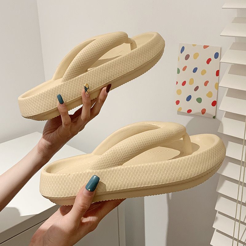 Flip-Flops Female Summer Outside Wear Poo Feeling Leisure Beach Toe Anti-Slip Wear-Resistant Pinch-Foot Eva Slippers Cross-Border Batch Application Scenario