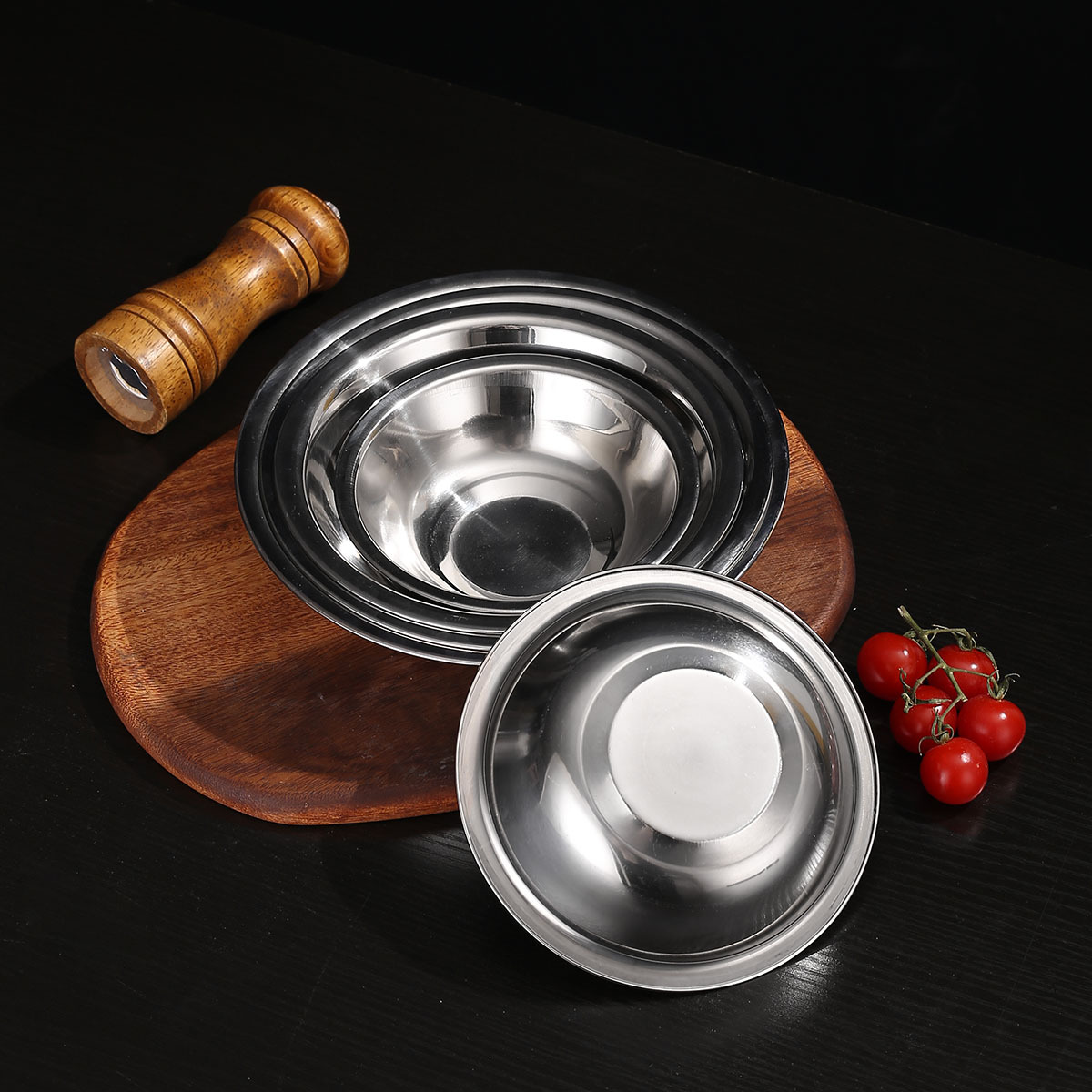 Stainless Steel Yard Bucket Thickened Soup Basin Non-Magnetic Horse Bucket Home Student Canteen Round Soup Bowl Hotel Kitchen Stainless Steel Basin details Picture