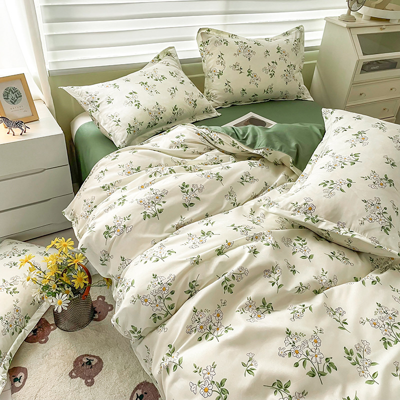 Small fresh washed cotton four-piece bed linen set Korean princess floral girl dormitory three-piece set details Picture