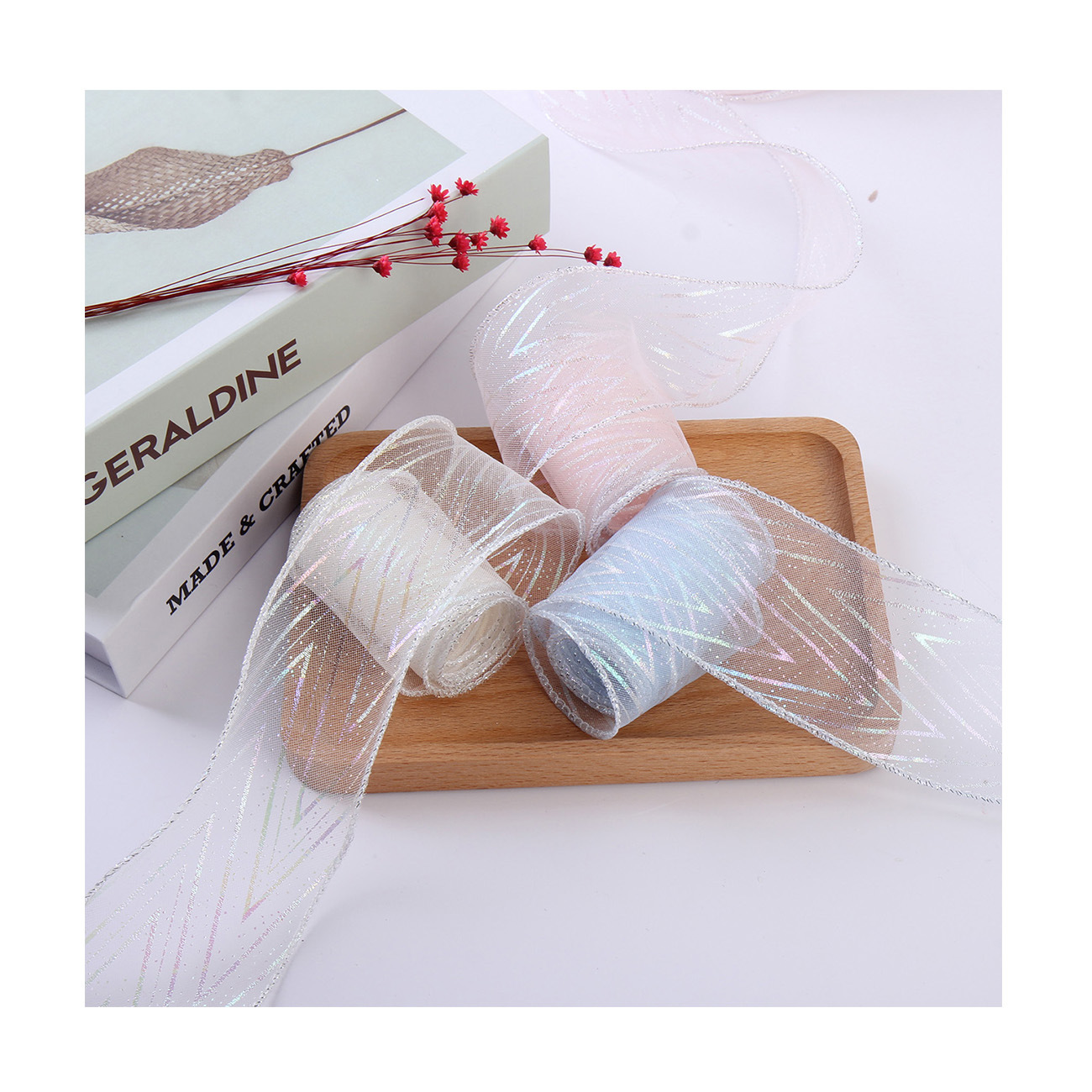 In stock: 5cm iride-colored diamond-shaped mesh, overlock, bow hair accessory, shoe flower accessory, ribbon material, fishtail yarn Item Picture