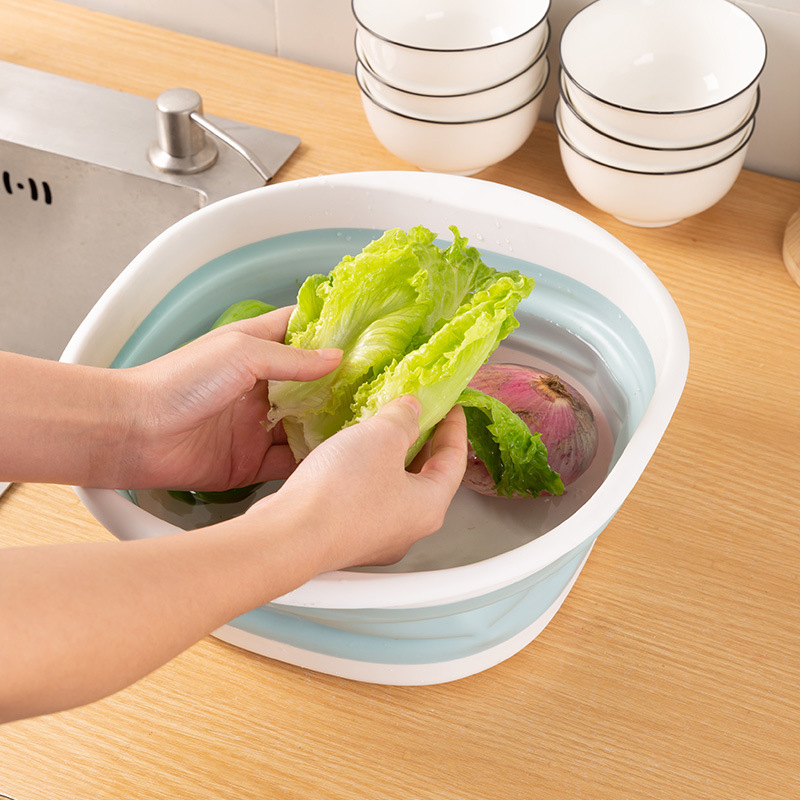 Hanging and folding washbasins, large, medium and small baby basins, baby wash basins for washing faces and feet, travel portable laundry and vegetable basins Application Scenario