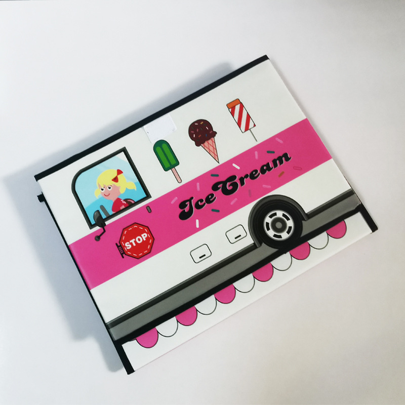 The car storage box is a foldable dormitory clothing organization box Application Scenario