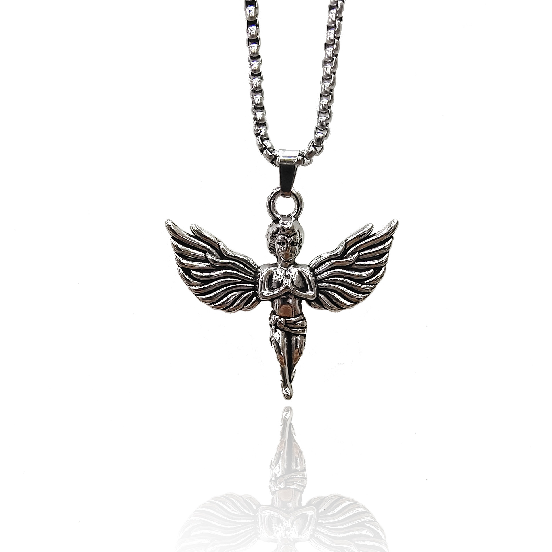 Net Red Men's Necklace European And American Military Brand Necklace Sweater Chain Stainless Steel Necklace Eagle Stainless Steel Pendant Application Scenario