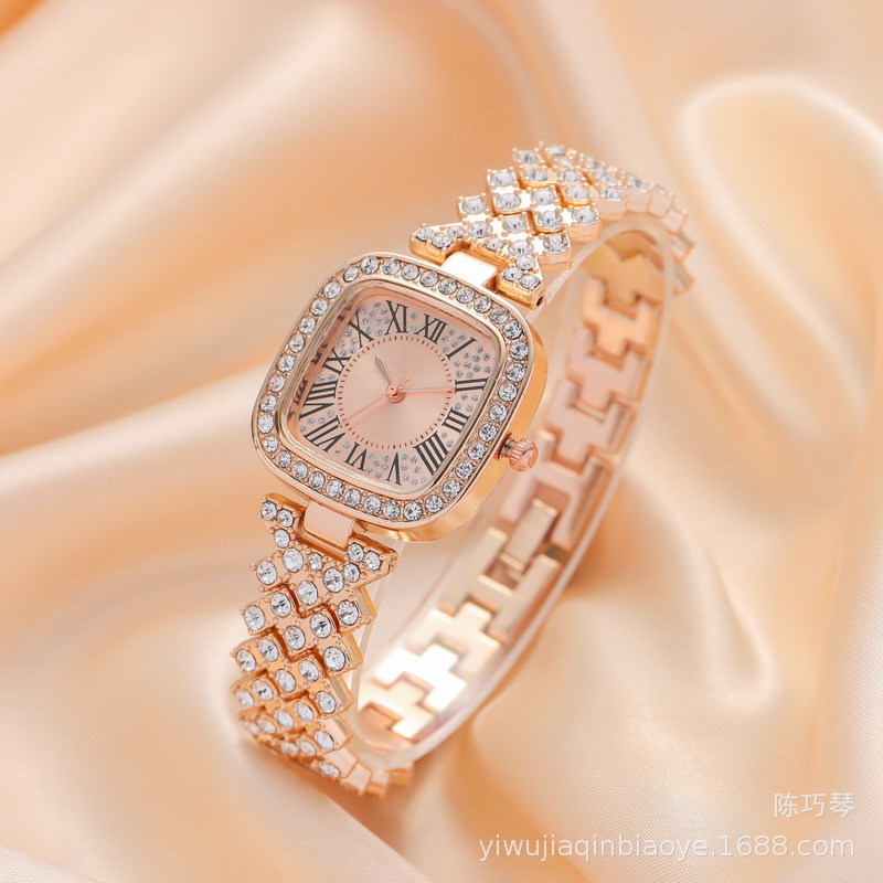 跨境新款欧美时尚潮流腕表钢带手链手表方形满天星罗马文女钻表