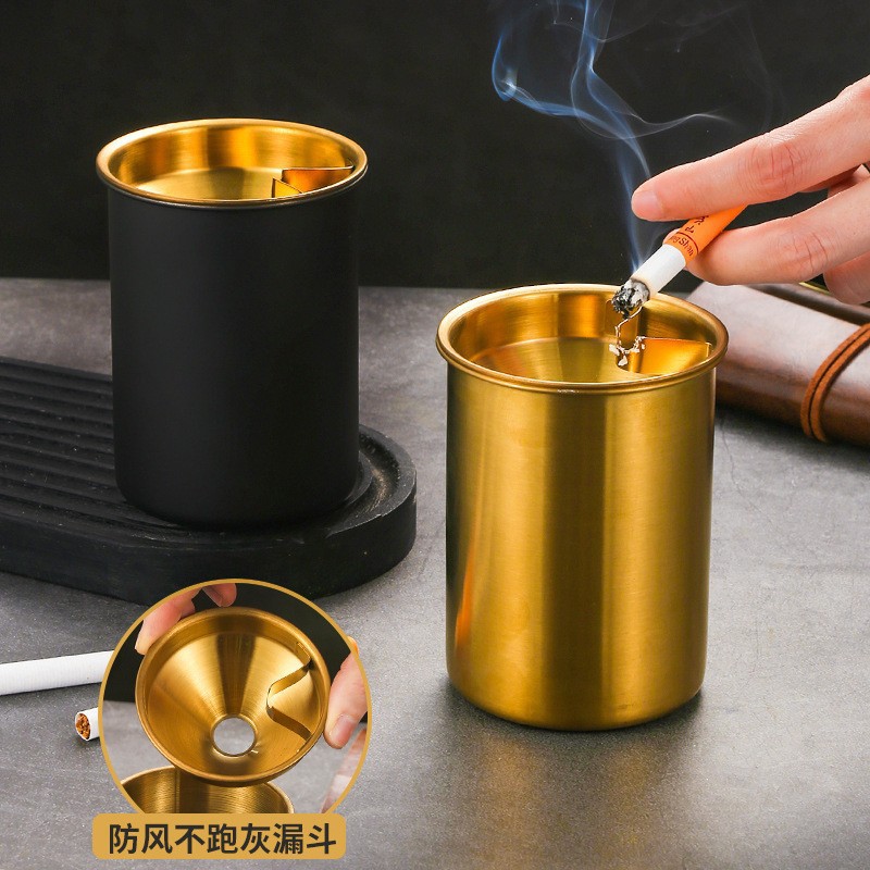 家用烟灰缸实物图