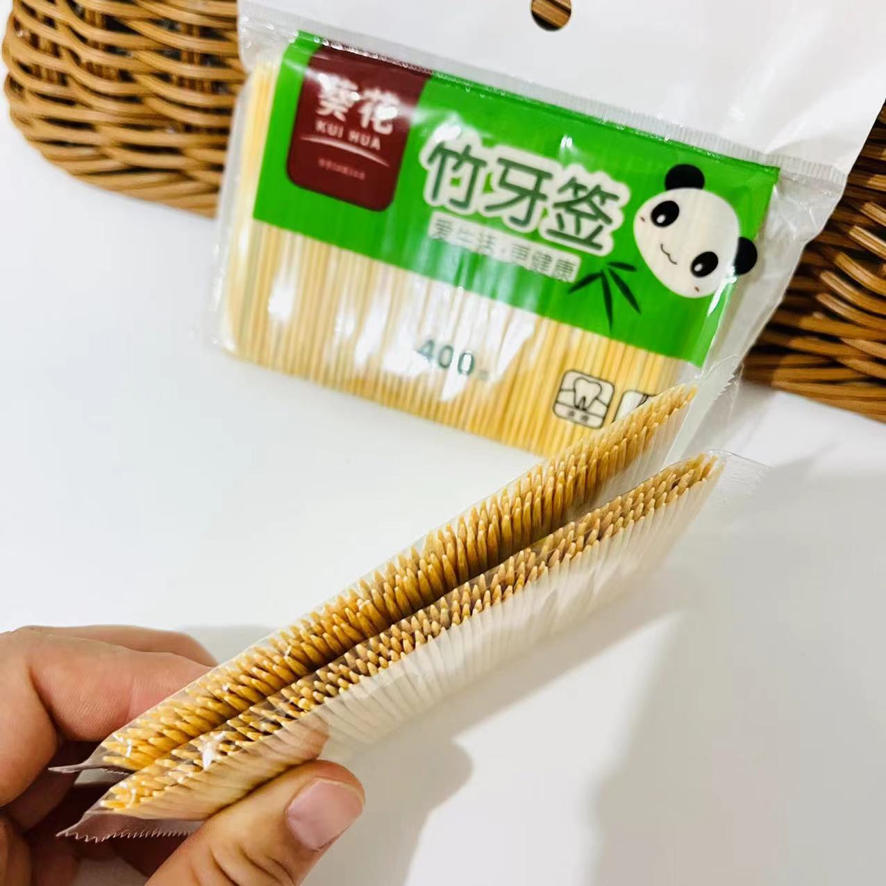 1669 Household creative disposable sharp double-headed toothpicks in a bag, portable bamboo toothpicks for hotels and restaurants Item Picture