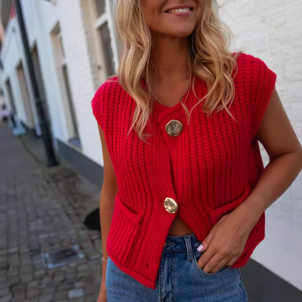Amazon's new Spring and Autumn 2025 style pocket sleeveless short knitted cardigan, vest, sweater top for women details Picture