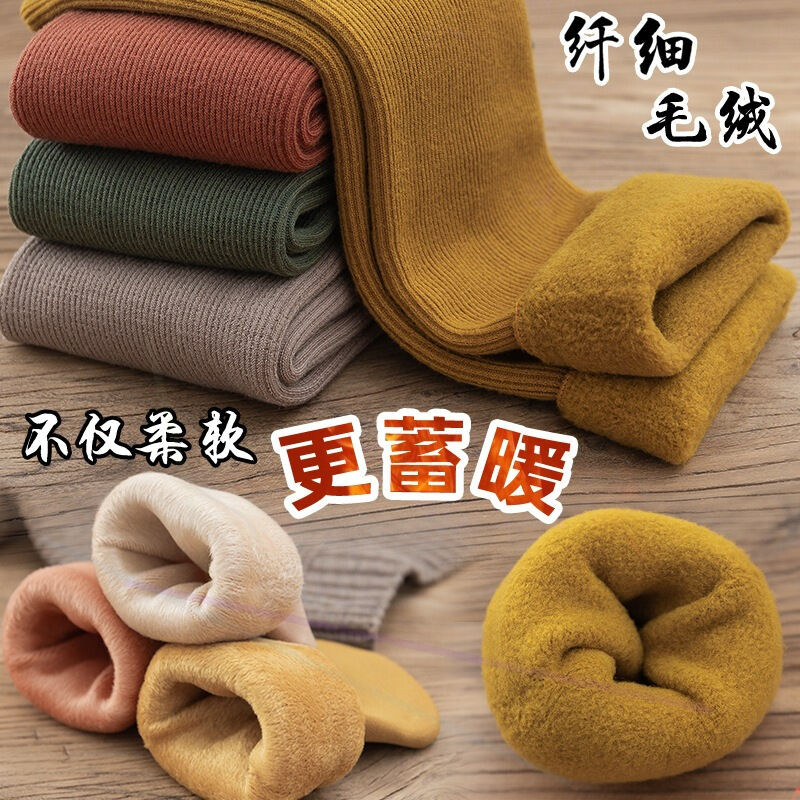 Wholesale of vertical striped cashmere mid-calf snow socks for men and women, thickened and fleece warm floor socks Application Scenario