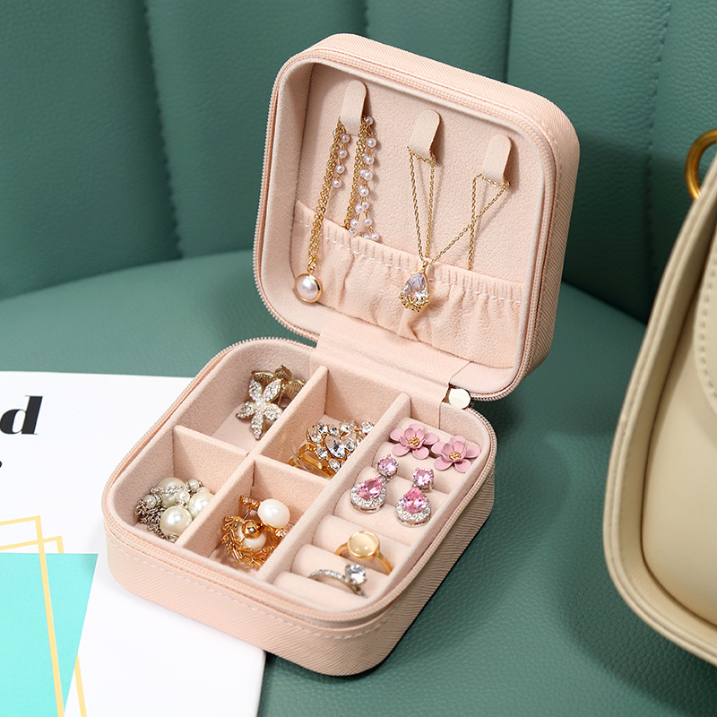 Jewelry boxes, jewelry bags, velvet portable rings, stud boxes, accessories, travel storage boxes, cross-border Amazon foreign trade details Picture