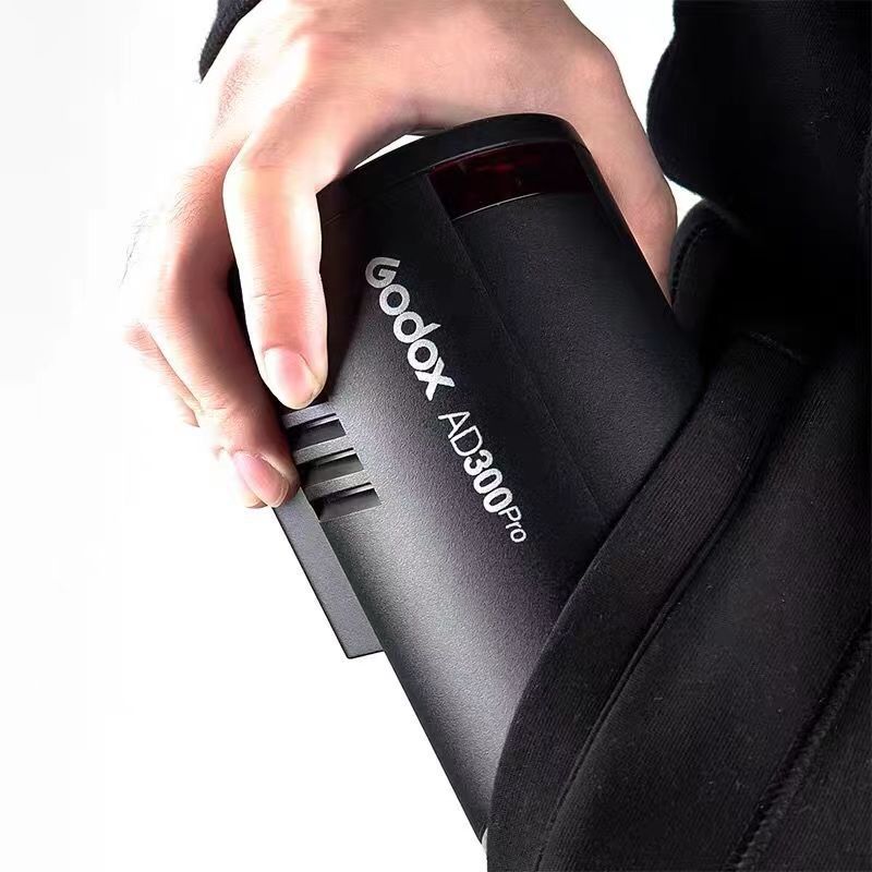 The Shenniu AD300Pro external shooting flash is a portable outdoor portrait studio lighting high-speed TTL synchronous photography light details Picture
