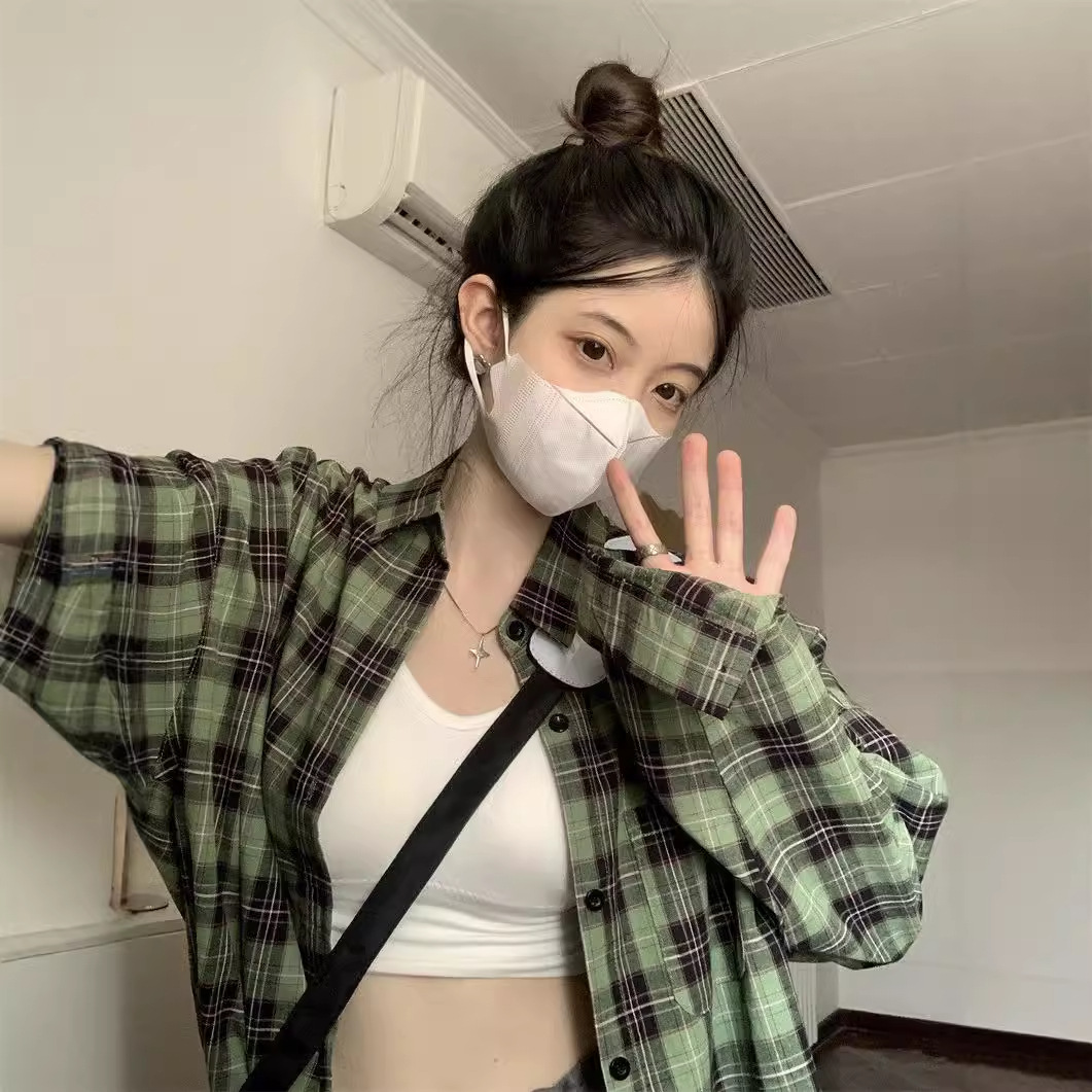 Plaid shirt for women 2024 Autumn new Korean style fashion girl petite retro long-sleeved shirt casual jacket details Picture