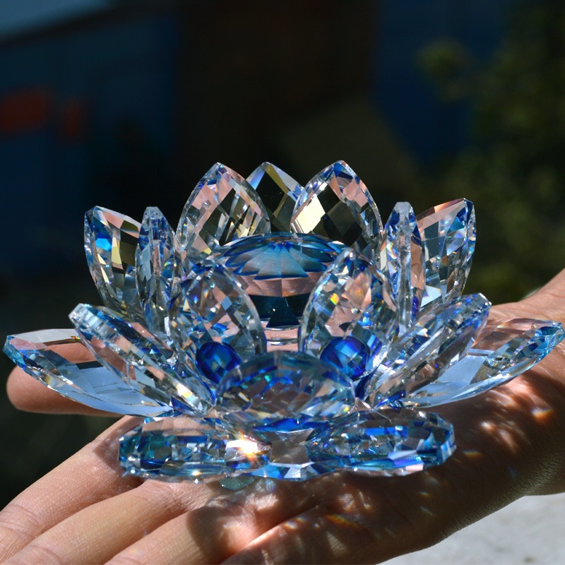 Lingyun Crystal Lotus Factory wholesals home ornaments, living room decoration crystal handicrafts, and Chinese lotus ornaments Specification image