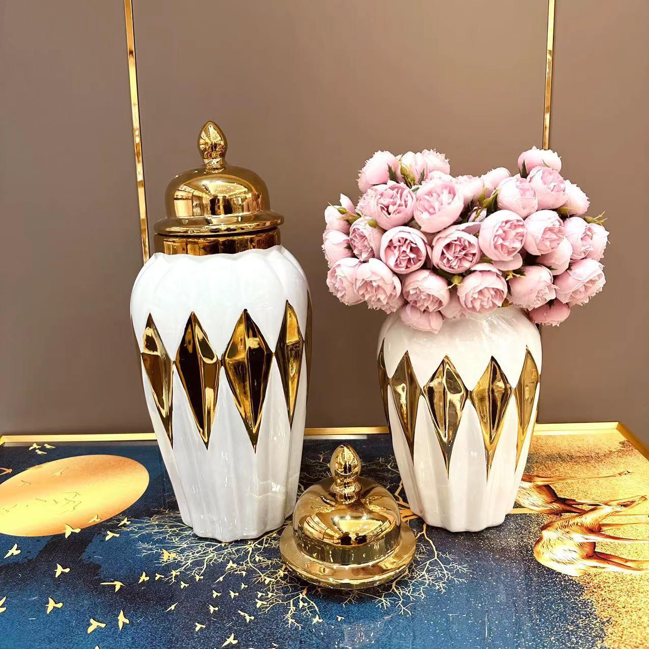 Storage tank European flower insert ceramic light luxury electroplating General vase vase handicrafts decoration vestibular soft decoration Golden Castle vase full figure