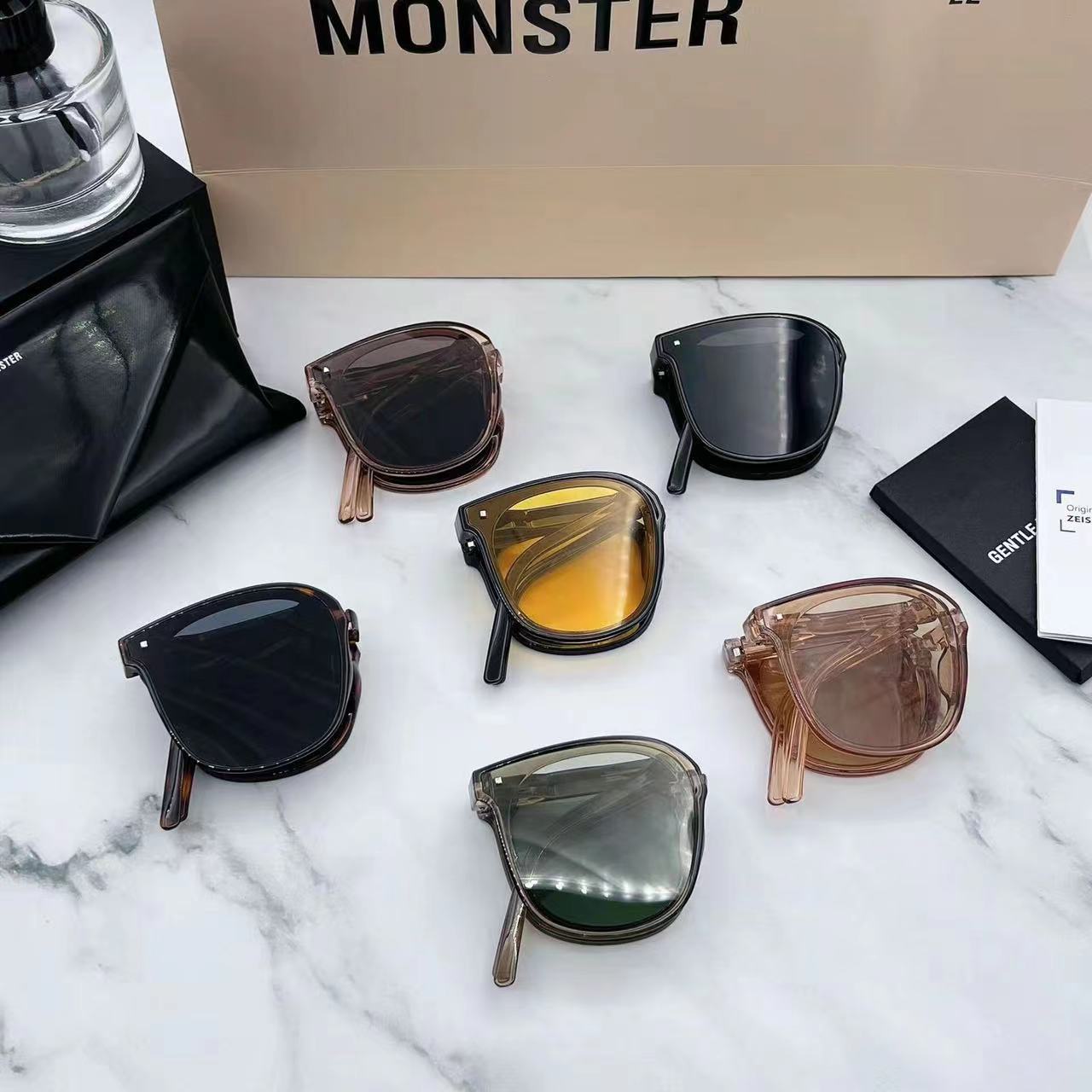 2023 new under-focus folding sunglasses, pocket air cushion sunglasses, UV protection, Korean-style trendy folding sunglasses Specification image