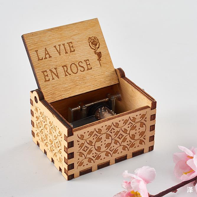 Classical music box original wood hand-cranked music box Simpsons ran to the moon Rose life spot wholesale Specification drawing