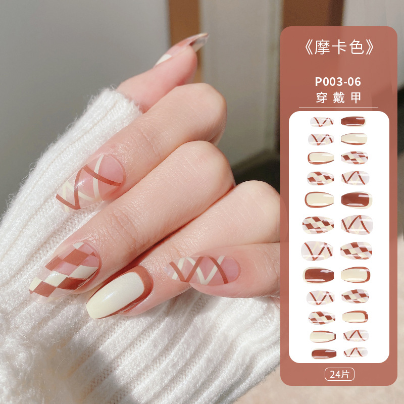 The finished product of the popular checkerboard checkered wearable nail, the nail patch can be removed, the nail sticker can be taken off, the nail is false nail