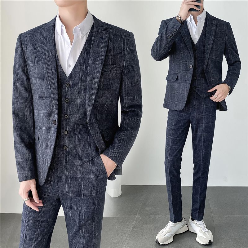 Autumn and winter light mature style Instagram Korean-style slimming men's casual checked suit set of three pieces Application Scenario