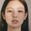 jennie's same teardrop ear ring earrings, sparkling zircon asymmetrical, high-end, light luxury, niche and simple ear buckle earrings Specification image