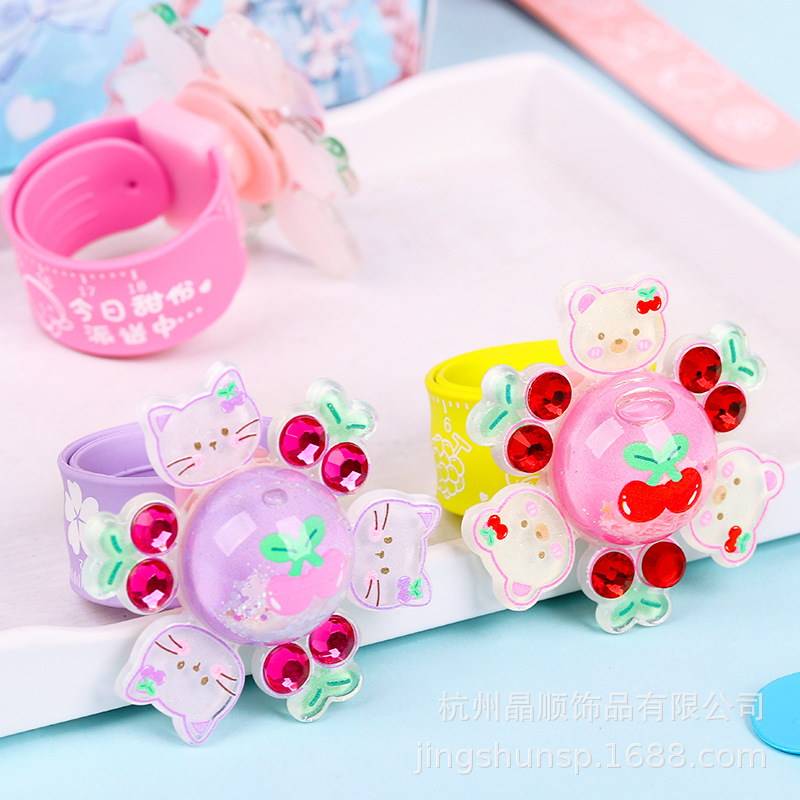 闪光樱桃兔子流沙啪啪圈带灯可旋转儿童手环幼儿园宝宝拍拍圈礼物