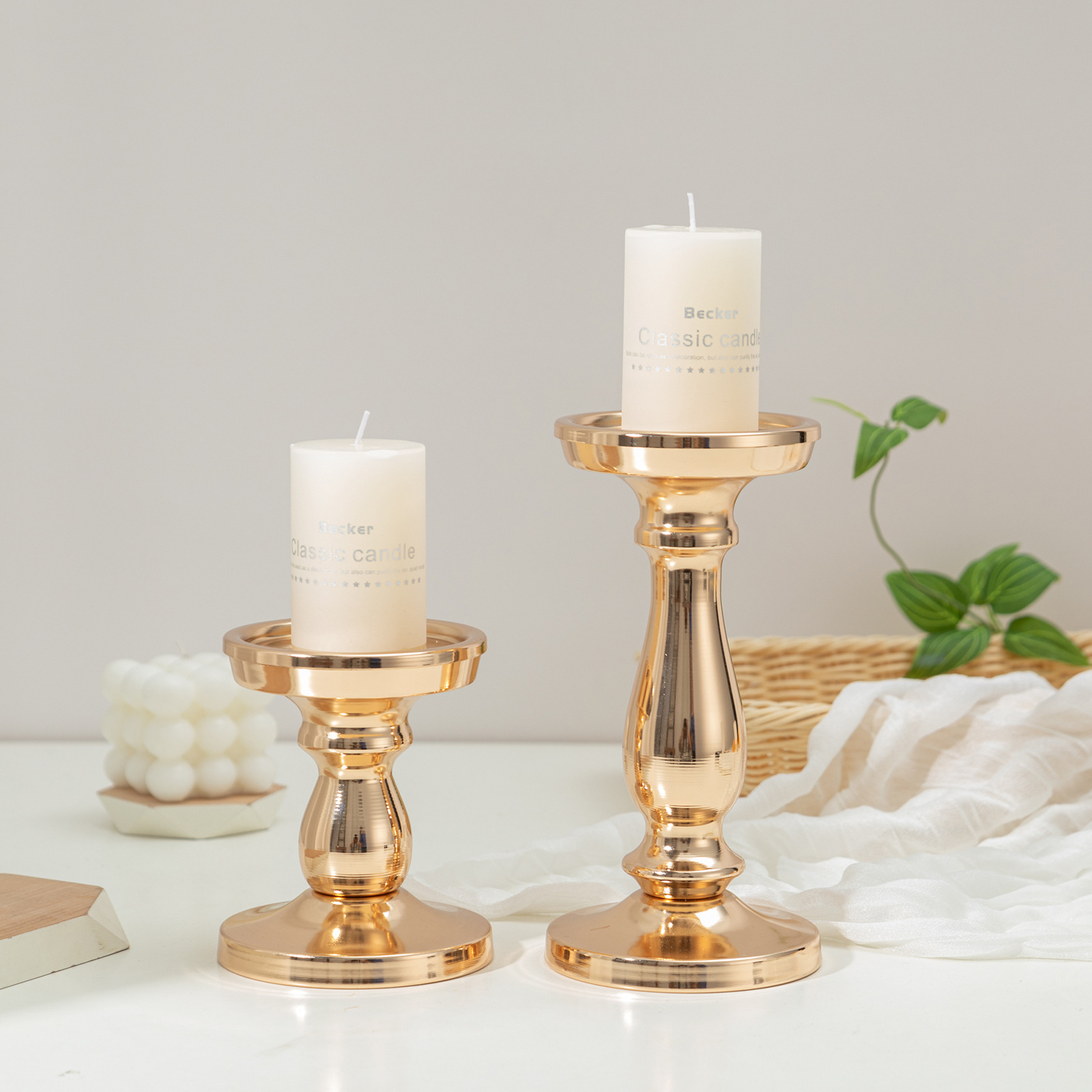 American Candlestick Decoration Gold Wrought Iron Candlestick Candle Candle Dinner Candle Cup Atmosphere Decoration Candlestick Crafts