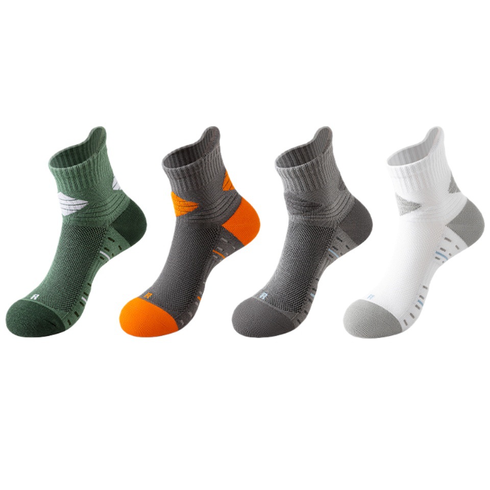 One-piece consignment service for professional marathon running socks, men's thickened towel sole mid-calf socks, basketball socks, hiking and mountaineering sports socks Item Picture