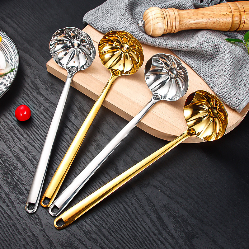 304 stainless steel soup spoon, soup strainer, thickened kitchen hot pot strainer, creative national trend lotus oil separator strainer full figure