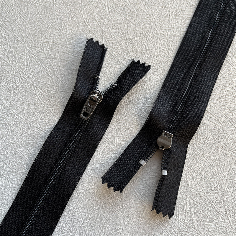 Wholesale of No. 4 nylon closed-tail zipper casual pants, dress pants, jeans pants and clothing spring pull buttons from the manufacturer Specification image