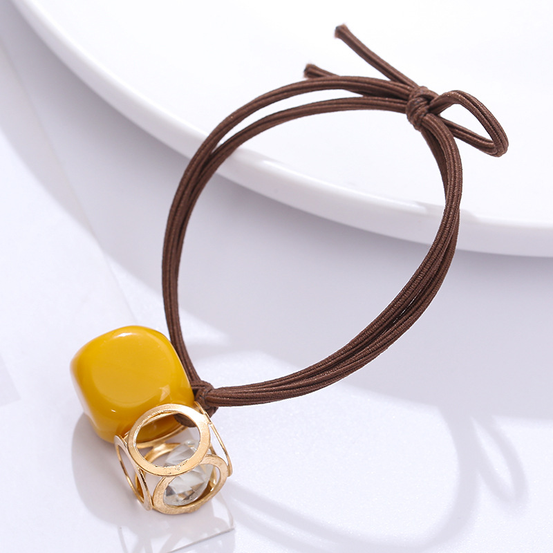 Selling Vintage Style Crystal Pendant Head Rope Diamond-Shaped Bead Hollowed-Up Leather Band Headwear Wholesale Girls Hair Band details Picture
