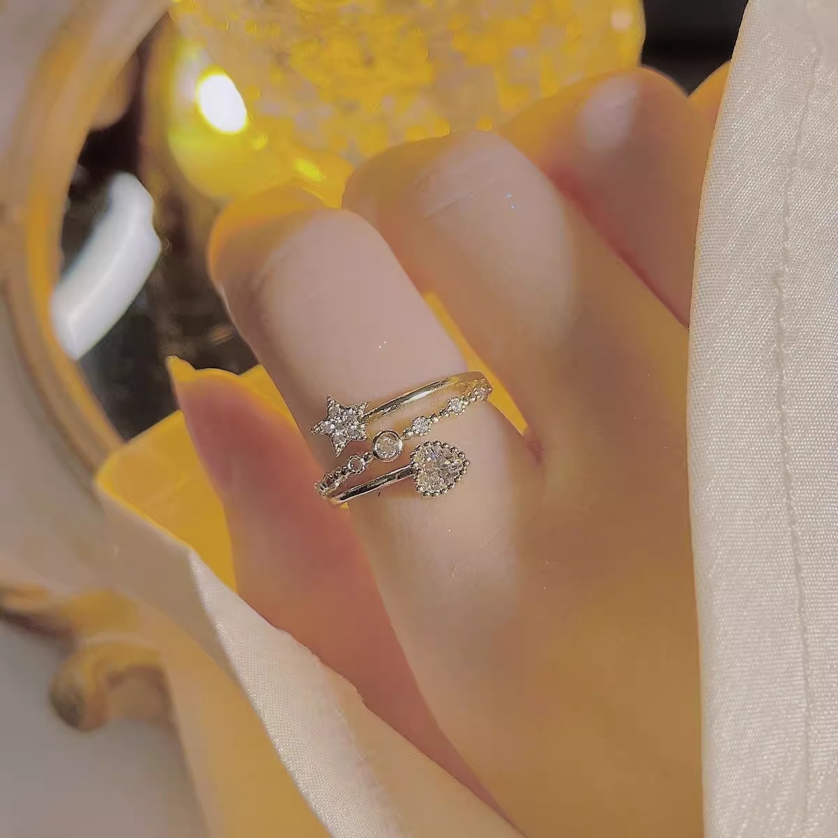 Kimoj's New Heart-Shaped Five-Pointed Star Ring Is A Fashionable, Light Luxury, Niche And Unique Instagen-Style Ring With A High-End Feel details Picture