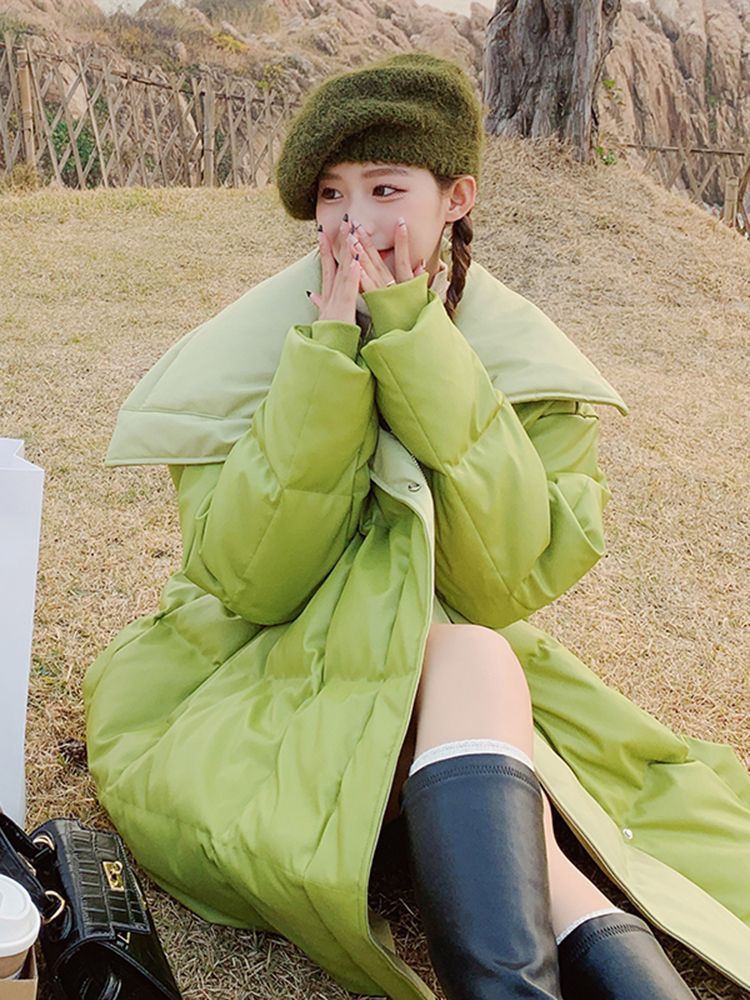 Aguacate verde pato blanco abajo PU piel abajo chaqueta para mujeres estilo mediano largo diseño de nicho sentido influencers estilo explosivo abrigo sin lavado pic 1