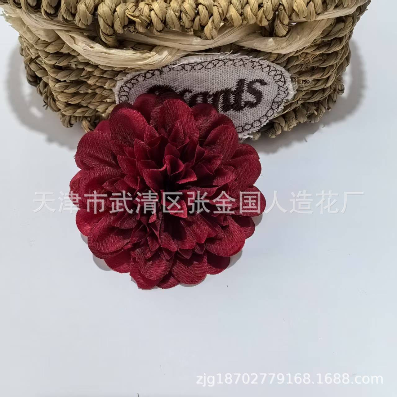 卡通服装布贴/补丁贴/刺绣贴/布贴/亮片布帖字母细节图