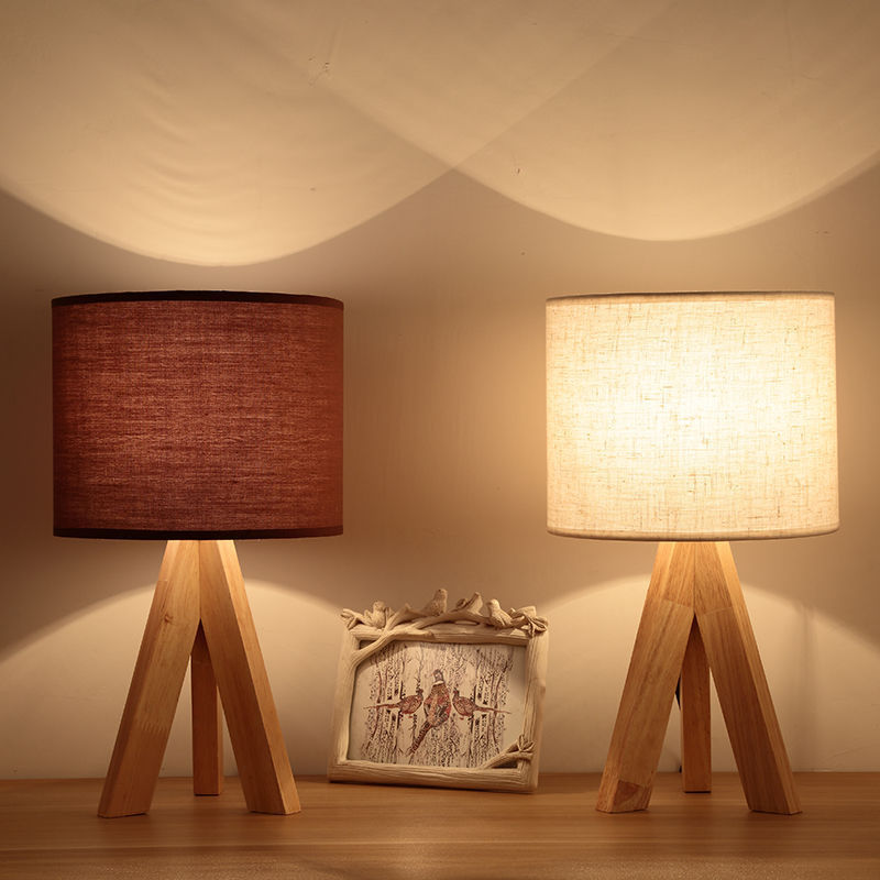 Nordic table lamp, bedroom bedside table light, led night light, Japanese solid wood, simple and creative, modern internet-famous breastfeeding lamp Specification image