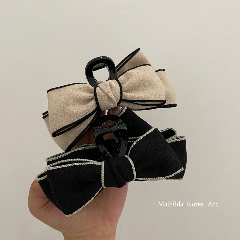 Korean autumn and winter new fashionable black and white bow large bun hair clip, outdoor girl shark clip hair clip accessory pic 3