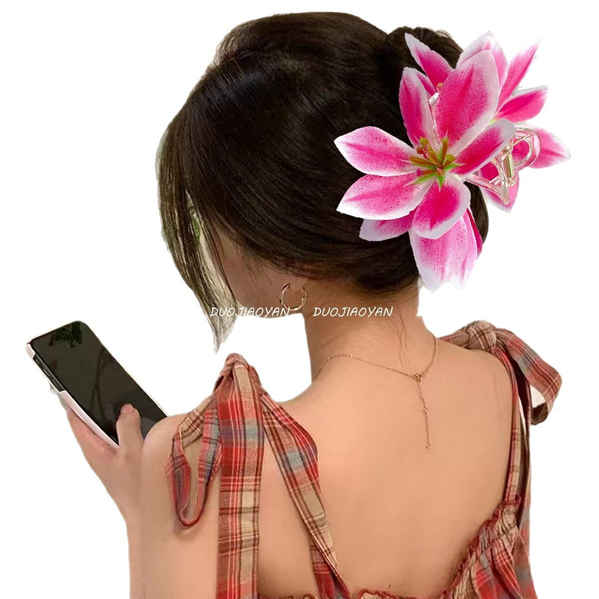 The new spring and summer lily hair clip features a high appearance level and a high-end feel. It is a shark clip accessory and a realistic flower photo hair clip Item Picture