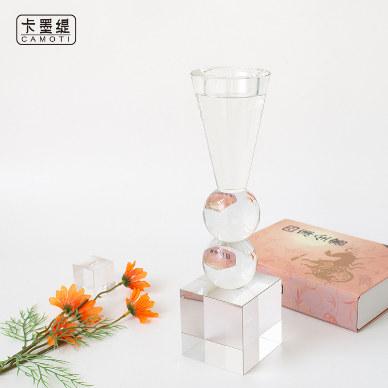 Creative crystal candlestick art handicraft, modern and simple home decoration item, Western restaurant candle base candlestick Specification image