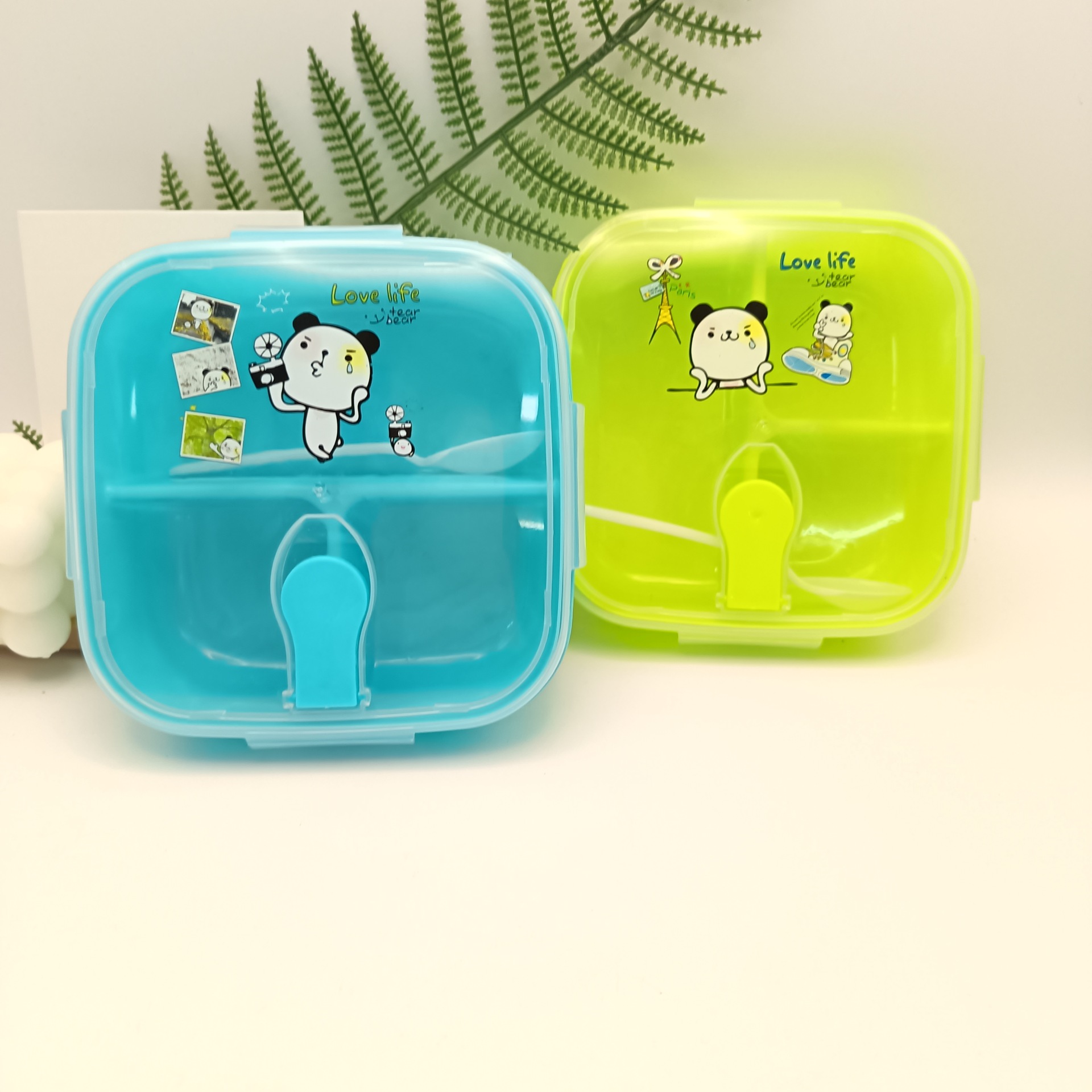Simple Japanese-style compartments lunch box, microwave-safe student lunch box, fresh-keeping box, three-compartment children's bento box Application Scenario
