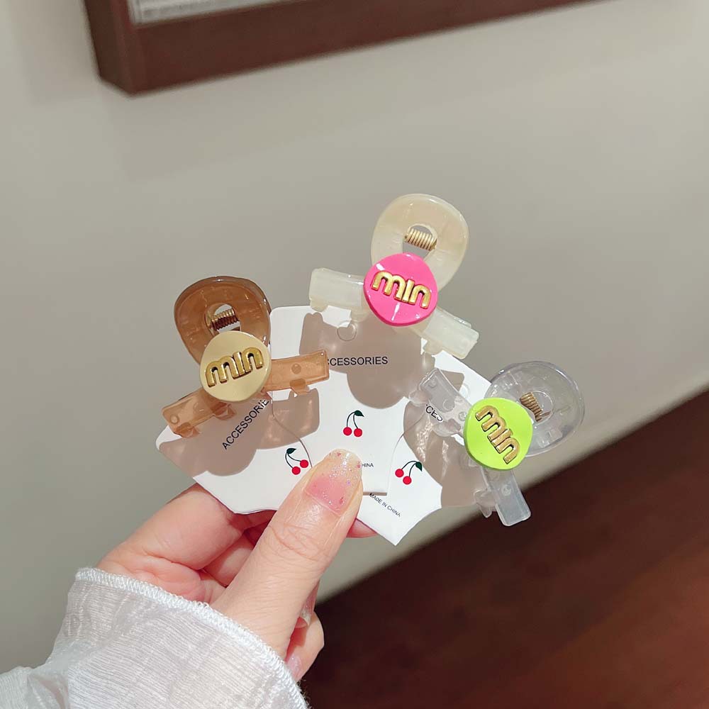 Dopamine atmosphere, colorful letter small shark clip, ladies' lazy hair grab, versatile bangs hair clip headwear