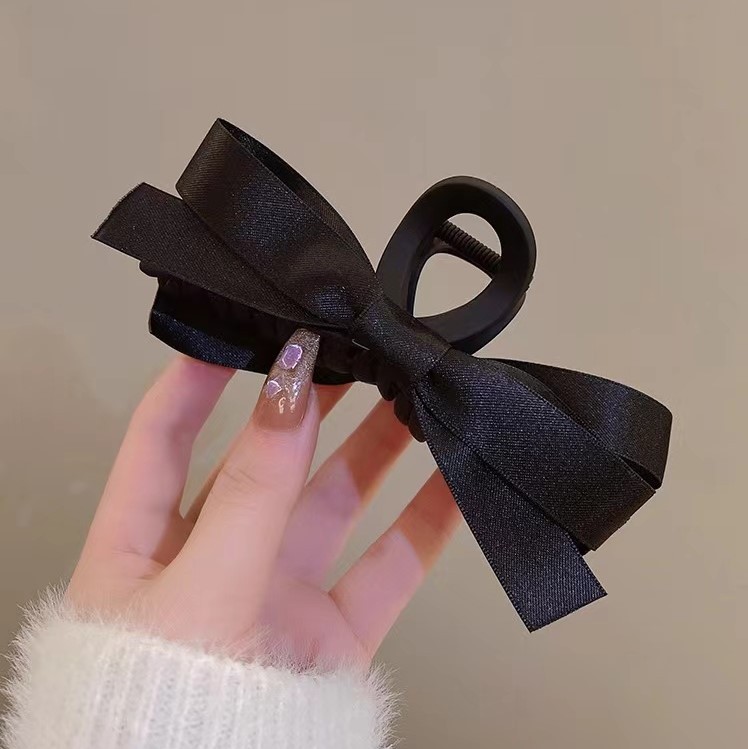 Hepburn Style Black Bow Grab Clip Women's Large Premium Hair Net Red Clip Back Head Shark Clip Headpiece details Picture