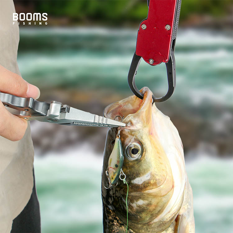 The new PGMT aluminum alloy fish control device, fish clamp, can handle large objects without damaging fish. It is a fishing tool with a lost rope