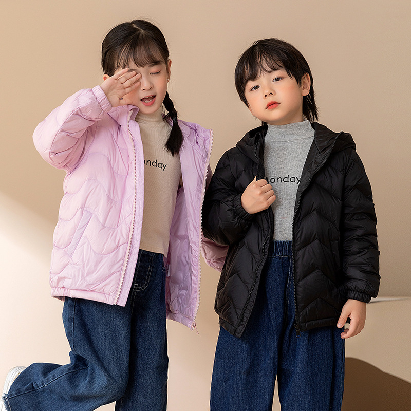 2022 Children's down jackets, girls' light and warm jackets, boys' down jackets wholesale, small and medium-sized children's clothing for winter